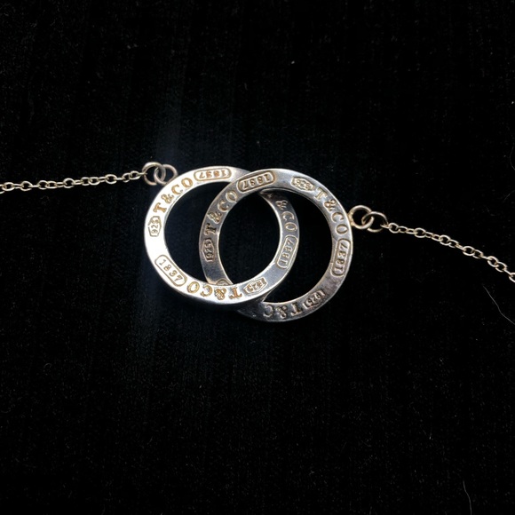 Tiffany & Co. Silver Interlocking Infinity Rings Necklace - Picture 9 of 10
